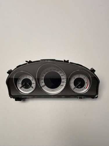 Kombiinstrument a2049005509 - kombiinstrument,